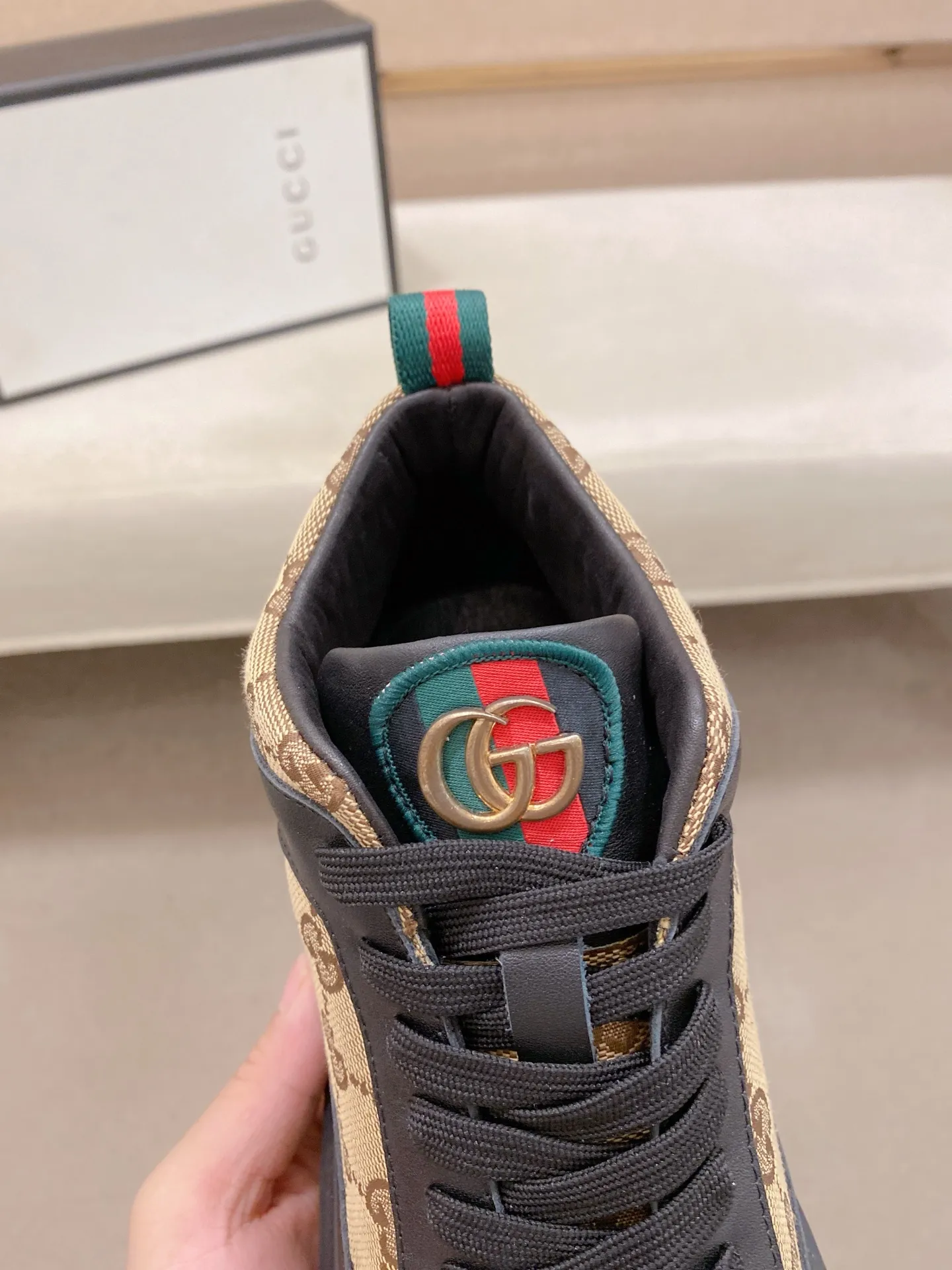 Men's clothing and shoes💰: 462💰 (GUCCI) The latest model from the official website🎁🎁Casual and fashionable men's shoes👟, hot style💥The style is simple and elegant, exclusive for trendy men. Unique official website's latest brand elements👑original Gucci decoration, fashionable and generous, the fabric is original cowhide ✅sheepskin lining, the official website specifies wear-resistant casual outsole, the classic model is taken in kind at the counter🎬38-44 (can be customized for 45 non-refundable)